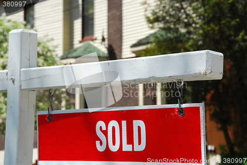 Image of Sold house sign