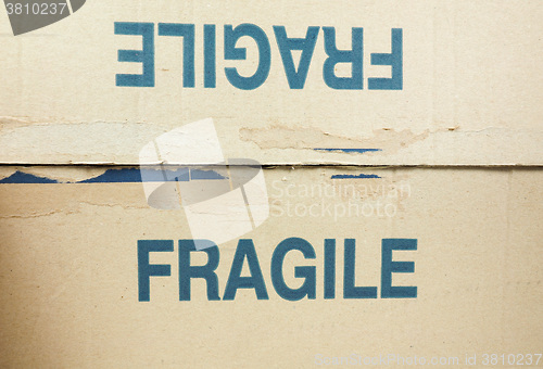 Image of Fragile tag on packet