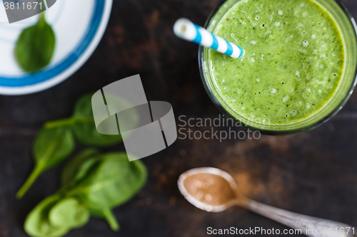 Image of Green smoothie in glass