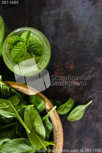 Image of Green smoothie in the jar
