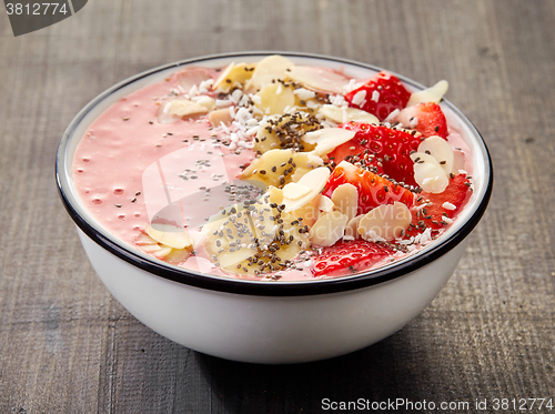 Image of bowl of breakfast smoothie