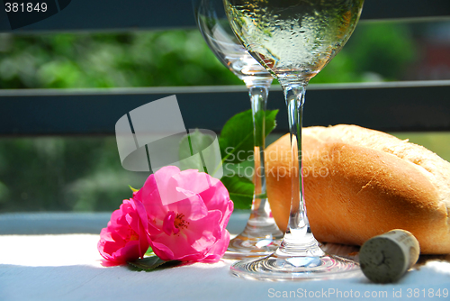 Image of Two wine glasses