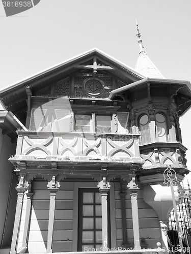 Image of Black and white Villaggio Leumann