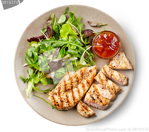Image of Green salad and grilled chicken fillet