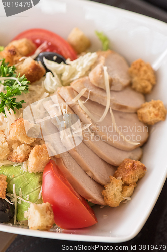 Image of salad from ham crust cabbage