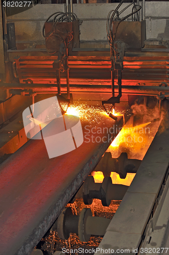 Image of Gas cutting of the hot metal