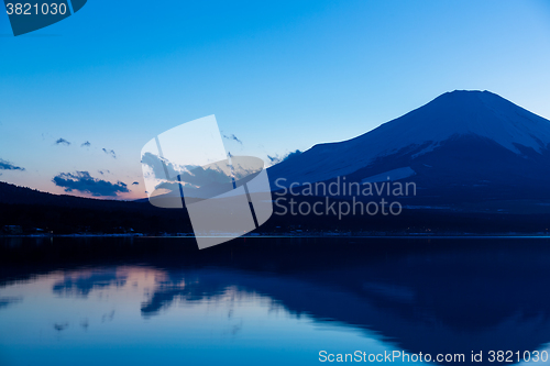 Image of Lake Yamanaka