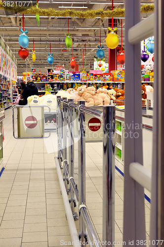 Image of RUSSIA - DECEMBER, 12.2015: Entrance to the supermarket in Petro