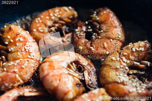 Image of Shrimp fried with garlic and sesame seeds