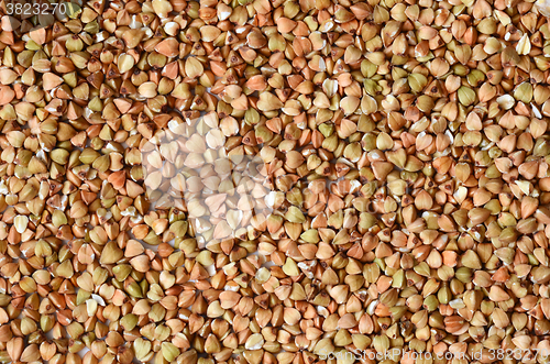 Image of Uncooked buckwheat seeds