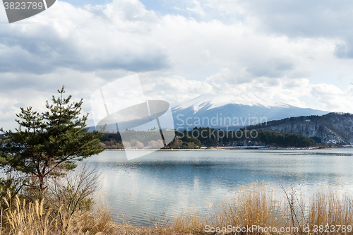 Image of Lake kawaguchi with mt. Fuji