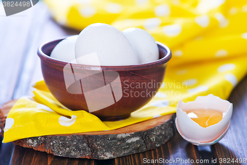 Image of raw eggs