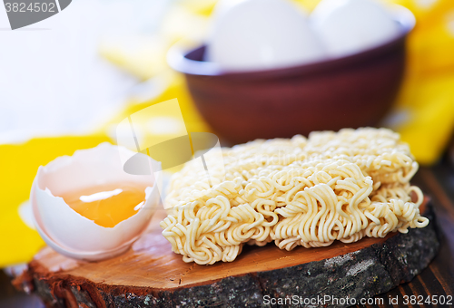 Image of egg noodles