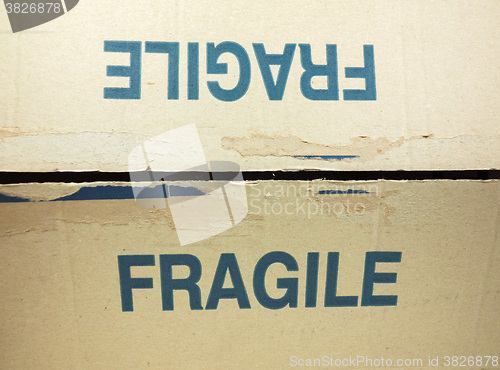 Image of Fragile tag on packet