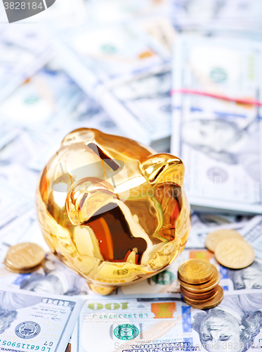 Image of Piggy bank and money