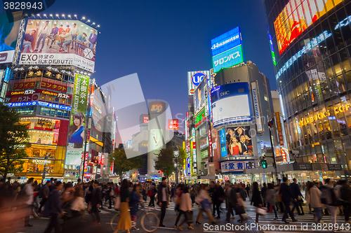 Image of Pedestrians at Shibuya Crossing, Tokio, Japan