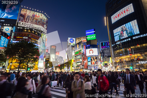 Image of Pedestrians at Shibuya Crossing, Tokio, Japan