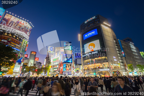 Image of Pedestrians at Shibuya Crossing, Tokio, Japan