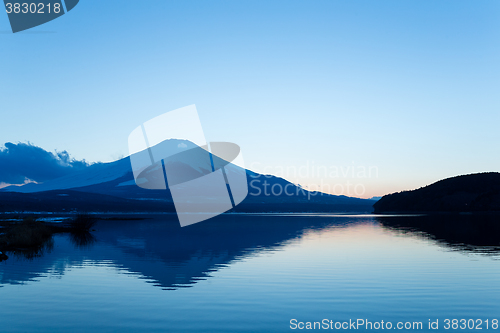 Image of Mt Fuji and Lake Yamanaka