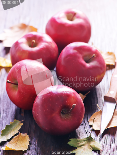 Image of red apples