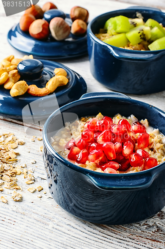 Image of Dish of oat flakes