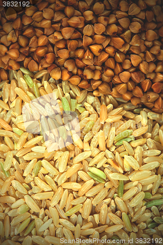 Image of buckwheat and brown rice grain