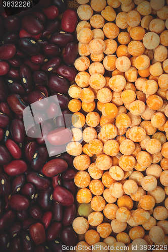 Image of red bean and green pea