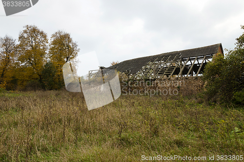 Image of the ruins of an old building  