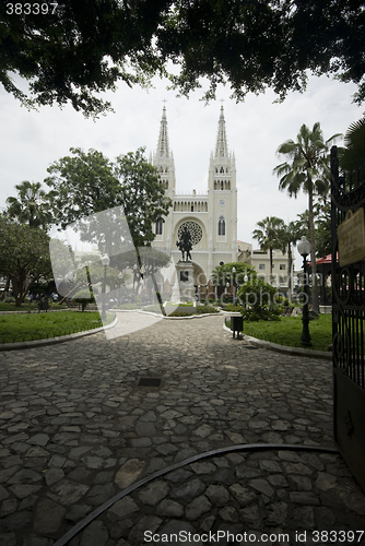 Image of simon-bolivar park