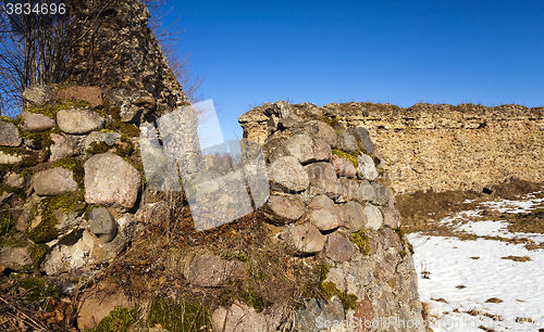 Image of the ruins of an ancient fortress  