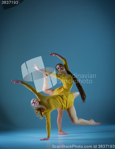 Image of The two modern ballet dancers 