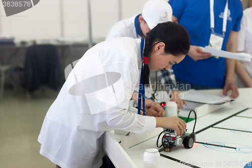 Image of Competitions of robots among school students