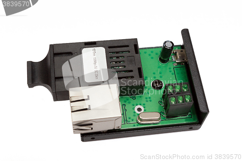 Image of uncovered mini fiber optic Media converter 
