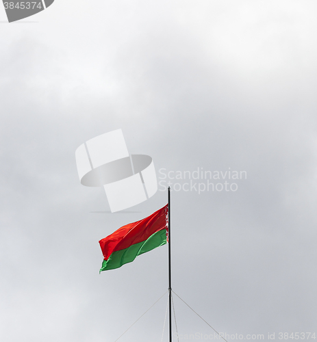 Image of Belarusian flag, sky  