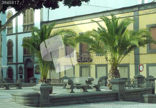 Image of public park with monument Triana barrio neighborhood Vegueta Gra