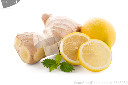 Image of Ginger root and lemon slice