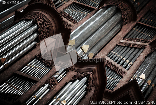 Image of Creepy image of an old pipe organ