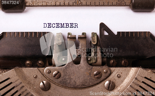 Image of Old typewriter - December