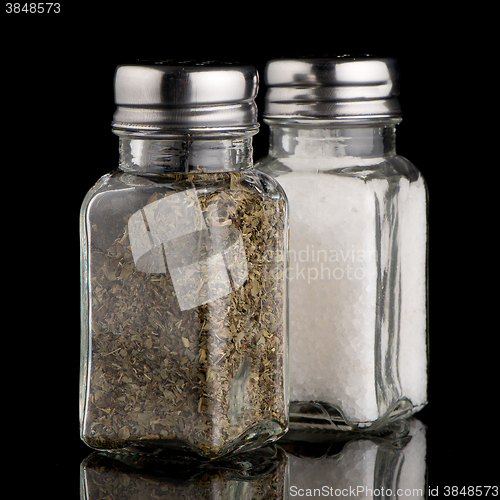 Image of  Salt and oregano shakers