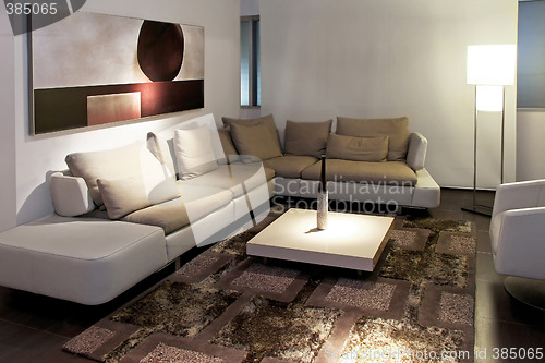 Image of Living gray angle