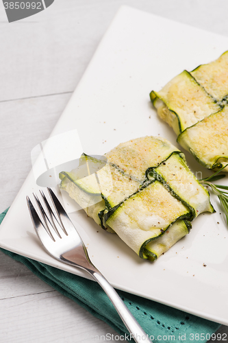 Image of Interlaced courgettes or zucchini slices