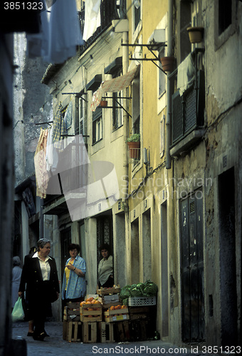 Image of EUROPE PORTUGAL LISBON ALFAMA FADO