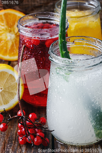 Image of refreshing juice from fruits and aloe