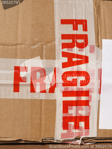 Image of Fragile sign on box