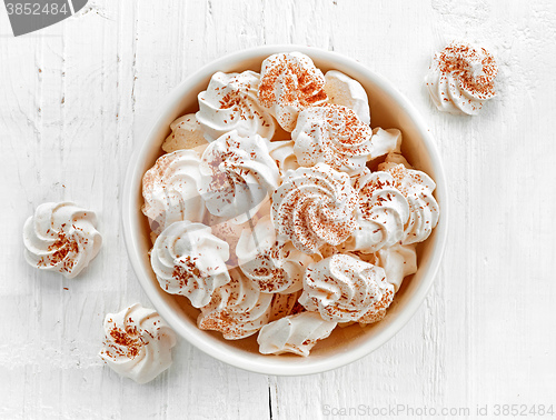 Image of bowl of meringue cookies