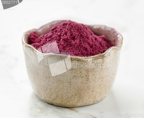Image of bowl of beet root powder