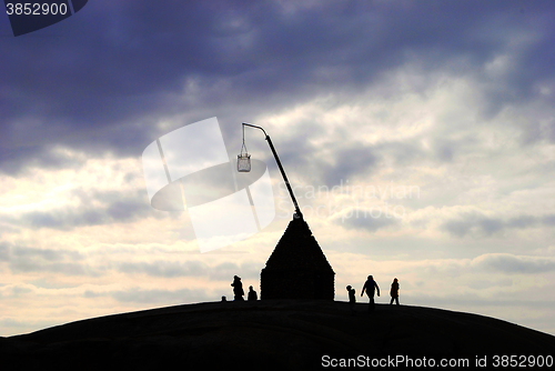 Image of World's End bascule light