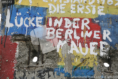 Image of Fragment of the Berlin wall (series)