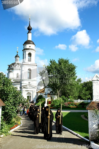 Image of Nuns take part in the religious procession