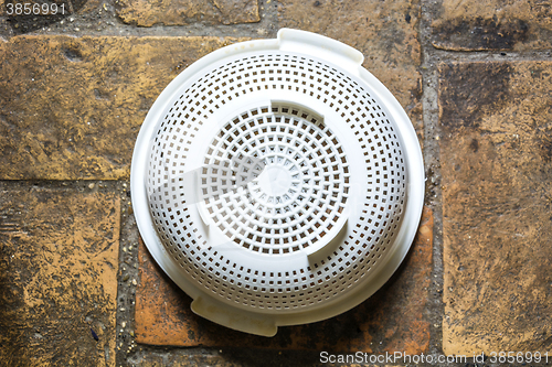 Image of white colander